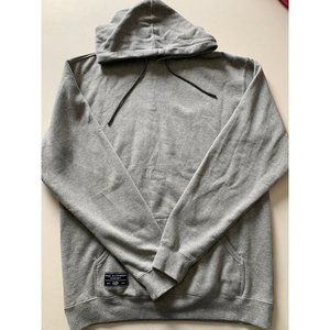 Woman’s Saga Outerwear Gray Hoodie Sweater Pullover Size Large N1